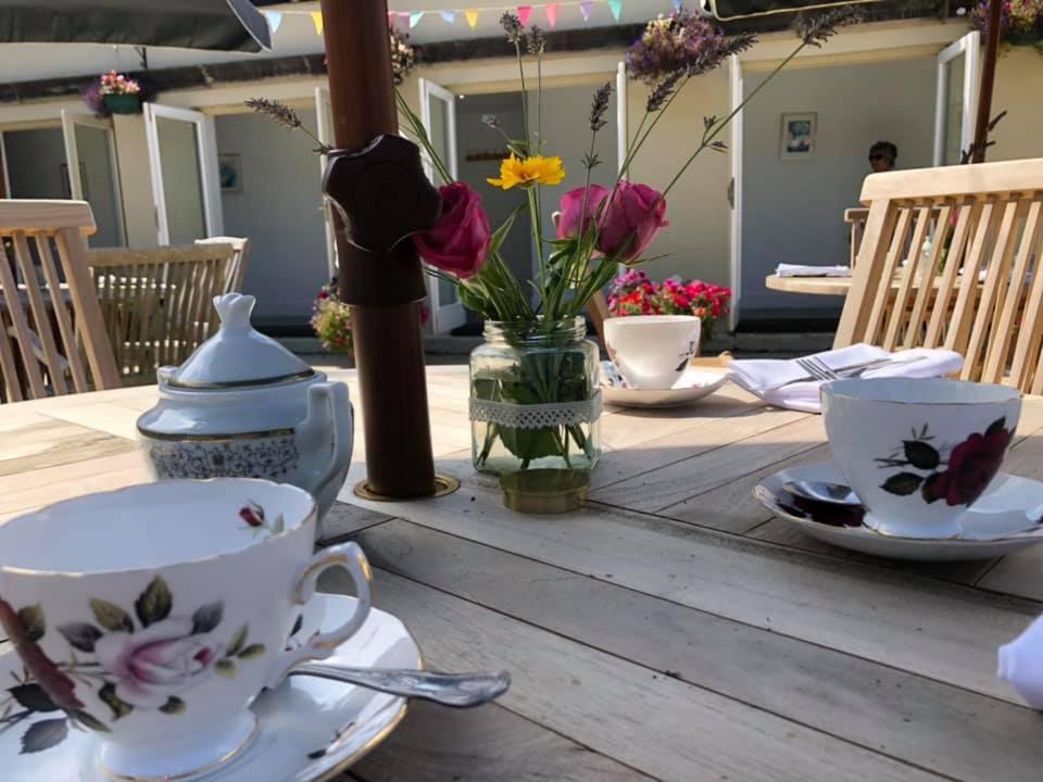 Albert Cottage Hotel Іст-Каус Екстер'єр фото